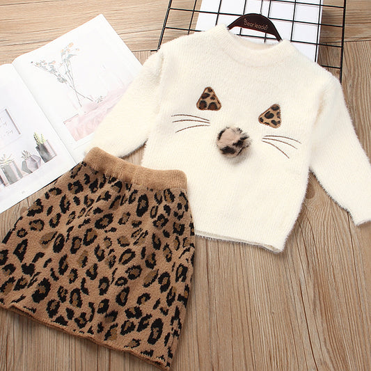 Girl's knitted sweater suit